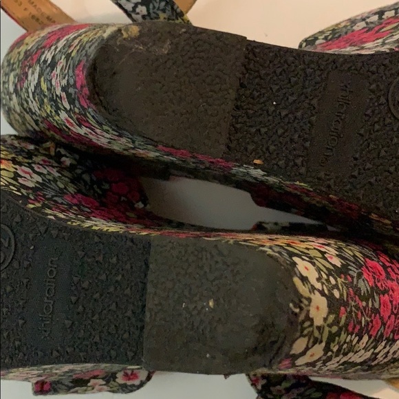 🚨 Xhilaration Black & Pink Floral Wedges Sz 9.5 - Picture 7 of 8